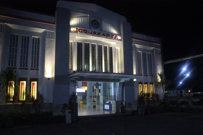 Stasiun Tugu 2014