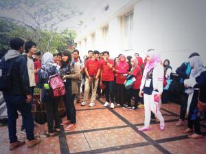 Kumpul bersama di Jalan Cikapundung Timur