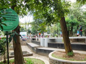 Danau Retensi atau.. Amphitheater? (Foto: Irfan Teguh Pribadi)