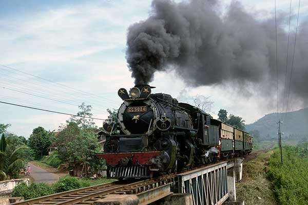 CC50 (Sumber: world-railways.co.uk)